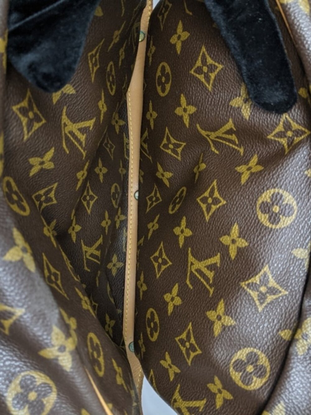 LOUIS VUITTON Monogram Saumur 30 CROSSBODY - Picture 12 of 14